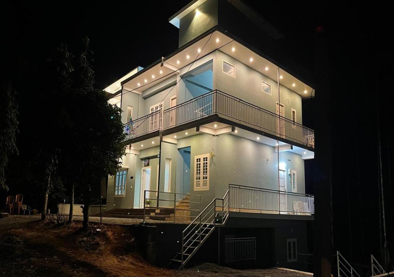 The Karlyle Homestay Vaduvanchal Exteriér fotografie