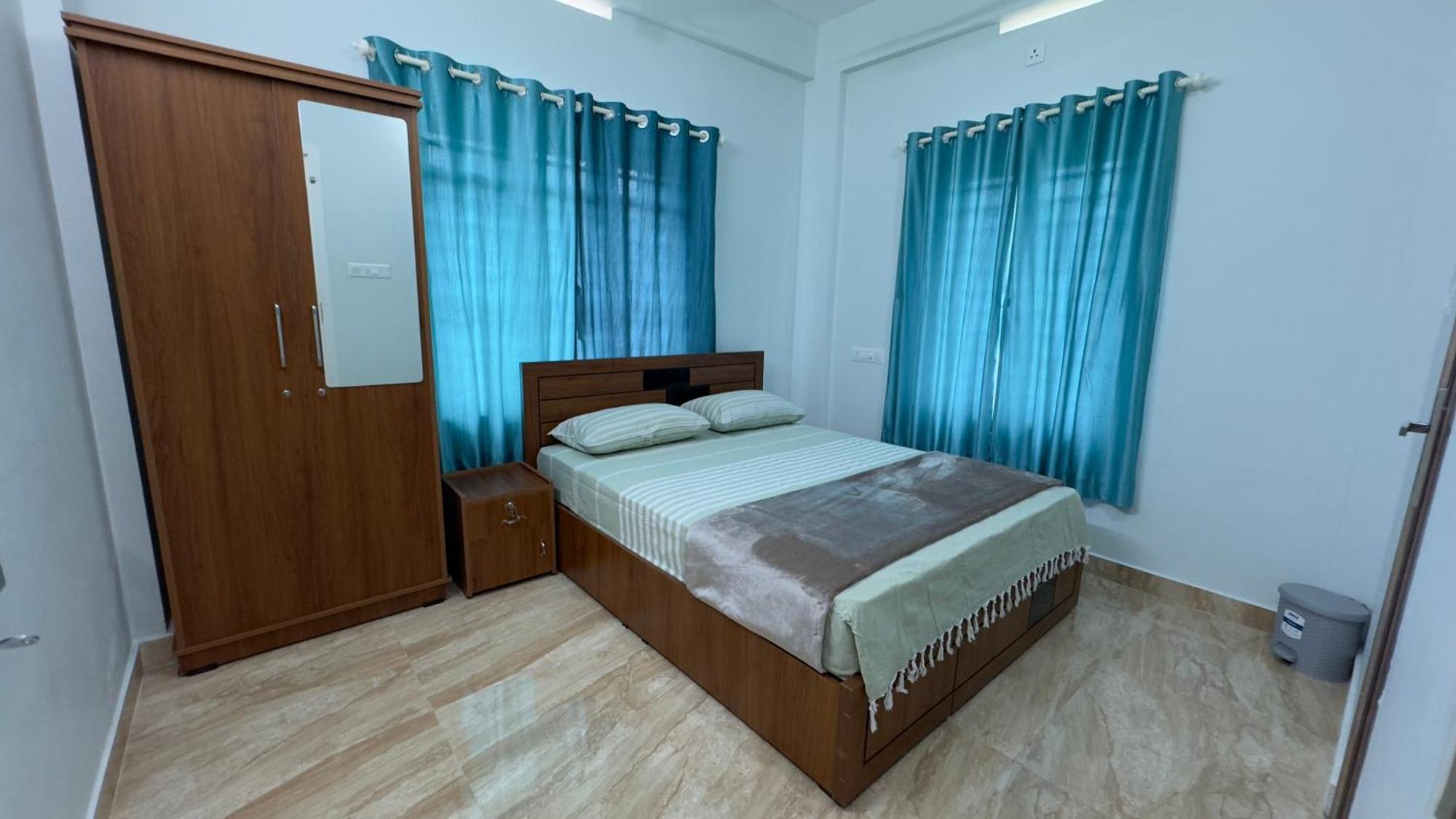 The Karlyle Homestay Vaduvanchal Exteriér fotografie
